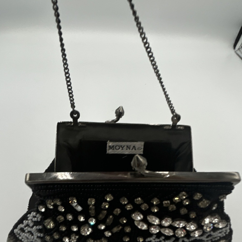 Moyna Women's Beaded Clutch Evening Purse - Picture 4 of 6